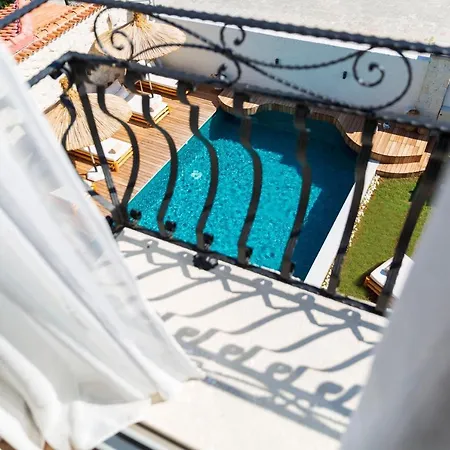 Hotel Sol De Verano *